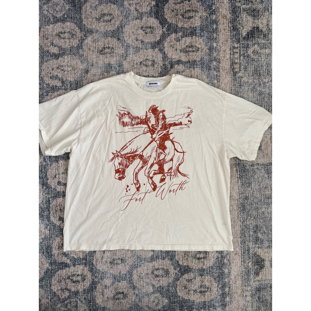 Daydreamer Fort Worth One Size Tee Shirt NWOT